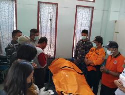 Tim SAR Lanal Nias Bersama Tim SAR Gabungan Berhasil Evakuasi Satu Jenazah di Perairan Pantai Arus Damai Lagundri