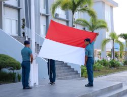 Pasintel Bacakan Amanat Kasal dalam Upacara 17an di Mako Lanal Dumai