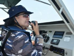 Sea Rider Rigid Bouyancy Boat 12 Meter Perkuat Pangkalan TNI AL Bandung