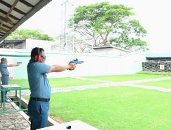 Danlantamal I Asah Kemampuan Menembak Pistol