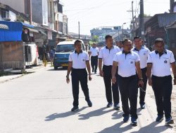 Danlantamal I Olahraga Sambil Tinjau Fasilitas Dinas Diluar Mako Lantamal I Belawan