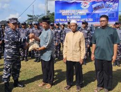 Komandan Lanal Bintan Buka Kegiatan Baksos dan Karya Bakti Bersama Satgas Trisila TNI AL Tahun2024 di Tanjung Uban