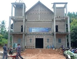 Sambut Paskah 2024, Lanal Sibolga Karya Bhakti di Gereja HKI Poriaha Kabupaten Tapteng