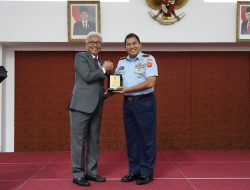 DANSESKO TNI PIMPIN ROMBONGAN PASIS SESKO TNI PERLUAS CAKRAWALA PANDANG TENTANG SISTEM PERTAHANAN NEGARA-NEGARA DI KAWASAN