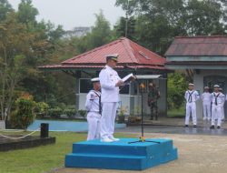 Guyuran Hujan Tidak Menghalangi Prajurit Lanal Dabo Singkep Melaksanakan Upacara Hari Lahir Pancasila Tahun 2024