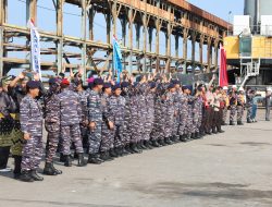 Lanal Dumai dan Forkopimda Lepas Keberangkatan KRI Dewaruci dan Rombongan Muhibah Budaya Jalur Rempah Tahun 2024