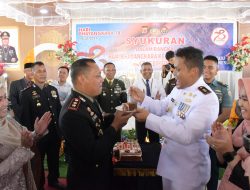 Tingkatkan Sinergitas TNI Polri, Danlanal Simeulue Berikan Kejutan Pada HUT Bhayangkara Ke-78