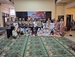 Polsek Metro Menteng Santuni Anak Yatim Piatu