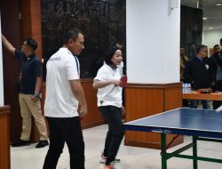 Jalin Tali Silaturahmi, Komandan Lanal Bandung Hadiri Undangan Coffee Morning dan Olahraga Bersama Pimpong Fun DPRD Kota Bandung