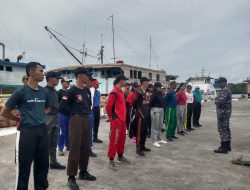 Kenalkan TNI AL Kepada Generasi Muda, Pangkalan TNI AL Nias Gelar Open Ship   Ke KAL Hinako 1-2-19 di Dermaga UUP Kelas III Lahewa Nias Utara
