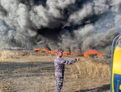 Peran Serta Posal Kijang Lanal Bintan Dalam Membantu Memadamkan Kebakaran