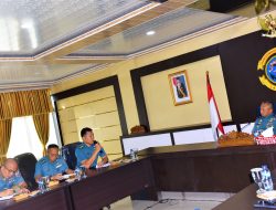 SAMAKAN PERSEPSI, DANLANTAMAL I PIMPIN RAPAT STAF LANTAMAL I