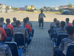 KOMANDAN SATLINLAMIL 3 SAMPAIKAN PENEKANAN KASAL MELALUI JAM KOMANDAN