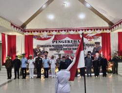 26 ORANG SISWA PASKIBRAKA BINTAN YANG AKAN MENGIBARKAN BENDERA DI LAPANGAN MAKO LANAL BINTAN DIKUKUHKAN
