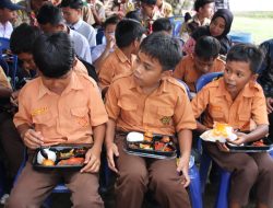 Lanal TBA Siapkan 600 Porsi Makan Siang Bergizi Pada NBOD Sambut HUT Ke-79 TNI AL