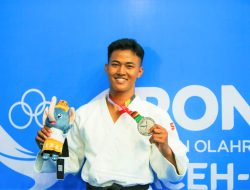 PRAJURIT LANTAMAL I RAIH MEDALI PERAK CABANG OLAHRAGA JUDO PADA PON XXI ACEH-SUMUT TAHUN 2024