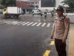 Pelayanan Polri Pagi Hari Sepanjang Jl Gunung Sahari Raya