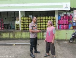 Patroli Wilayah Bhabinkamtibmas Kampung Rawa Sambangi Agen Gas LPG 3 Kg, PSO Siaga