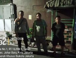 Patroli Dialogis Kapolsubsekror Tanah Tinggi, Berikan Imbauan kepada Petugas Satkamling dan Warga