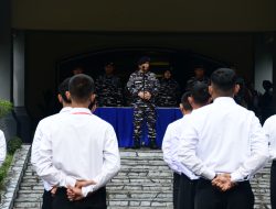 Komandan Lanal Bandung Berikan Pengarahan dan Penandatanganan Pakta Integritas Panitia Daerah Penerimaan Calon Tamtama PK Gelombang 1 Tahun 2025