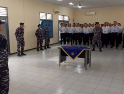 Tekankan Nilai Integritas & Dedikasi, Danlanal Bengkulu Pimpin Upacara Penandatanganan Pakta Integritas Calon Tamtama TNI AL