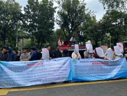 PTPN V Gugat Petani KOPPSA-M Sebesar Rp140 Miliar, Koalisi Mahasiswa Riau Gelar Aksi Solidaritas di Kementerian BUMN dan Istana Presiden