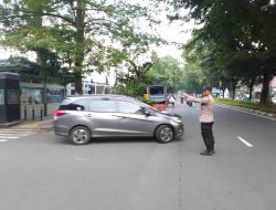 Antisipasi Kepadatan Lalulintas Dan Gesekan Pelajar Unit Samapta Polsek Kemayoran Melaksanakan Ploting Pagi Hari