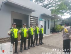 Patroli Pagi Bhabinkamtibmas Kelurahan Johar Baru Sambang Pos Security dan Imbauan
