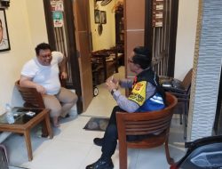 Patroli Wilayah Bhabinkamtibmas Kampung Rawa Silahturahmi dan Sambang ke Kediaman Ketua RW