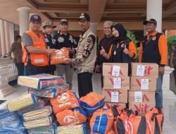 BPBD Kabupaten Bekasi Salurkan Bantuan dan Tetapkan Lokasi Pengungsian Akibat Hujan dan Angin Kencang