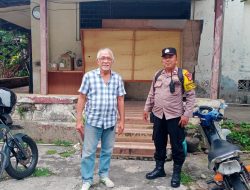 Bhabinkamtibmas Gondangdia Patroli Dialogis Bertemu Tokoh Masyarakat RT 01 RW 03 Gondangdia