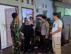 Bhabinkamtibmas Gelora Bersama Babinsa Serta Ketua RW 02, LMK Dan Ketua RT Jaga Kampung Patroli Bersama Ramadhan