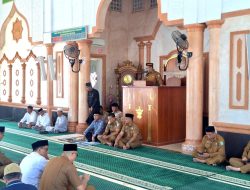 Danlanal Diwakili Pjs Pasops Simeulue Hadiri Pelepasan Tim Safari Ramadan 1446H/2024M Di Kabupaten Simeulue