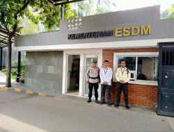 Polsek Metro Gambir Laksanakan Pengamanan Aksi Unjuk Rasa di Kantor Kementerian ESDM