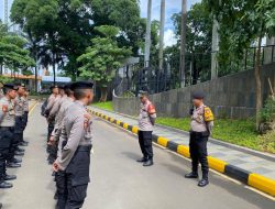 Pengamanan Aksi Unjuk Rasa di BUMN, Polsek Metro Gambir Siagakan 26 Personel