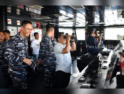 Tingkatkan Sinergi TNI AL Dengan Pemerintah Kota Sibolga, Walikota Sibolga Laksanakan Kunjungan Ke KRI Bontang-907