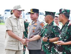Komandan Lantamal I Sambut Menteri Pertahanan RI Beserta Rombongan Di Medan