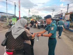 Lanal Simeulue Berbagi Takjil Dengan Penuh Kebahagiaan di Bulan Suci Ramadhan 1446 H/2025 M