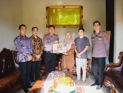 Mahasiswa STIK-PTIK Angkatan 83 Salurkan Bantuan kepada Keluarga Korban Penembakan di Way Kanan