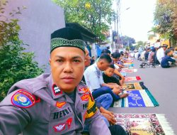 Petugas Polri Berikan Pengamanan Sholat Idul Fitri Di Masjid Al Islah