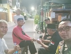 Sambang Gardu FBR, Bhabinkamtibmas Kampung Rawa Berikan Imbauan dan Pembinaan Keamanan Wilayah