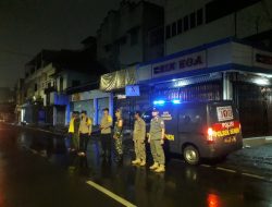 Tiga Pilar Kecamatan Senen Lakukan Patroli Rumah Kosong Yang Ditinggal Pemudik