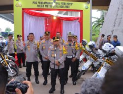 Pastikan Arus Balik Mudik Lebaran 2025 Lancar, Kapolres Metro Bekasi Dampingi Kapolda dan Wakapolda Metro Jaya Tinjau Pospam KM 25B Cibitung