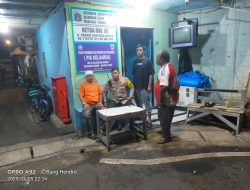 Jaga Keamanan Warga, Bhabinkamtibmas Kelurahan Kramat Sambangi Pos Kamling di Kramat