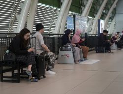 156 Barang Tertinggal Ditemukan Selama Angkutan Lebaran, LRT Jabodebek Imbau Pengguna Lebih Waspada