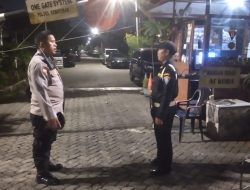 Polisi Sambangi Poskamling, Ajak Warga Kemayoran Jaga Keamanan Bersama