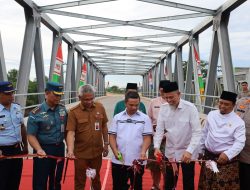 Sinergi Untuk Kemajuan, Danlanal Dumai Bersama Gubernur Riau dan Forkopimda Kota Dumai Resmikan Jembatan Sei Masjid
