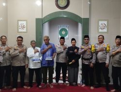Momen Penuh Harapan, Polsek Johar Baru Gelar Doa Bersama dan Santunan Menjelang May Day