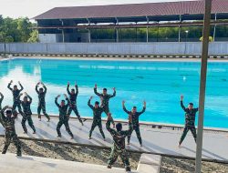 Danlanal Bintan Pimpin Renang Militer Untuk Tingkatkan Profesionalisme Prajurit