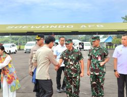Wadan Lantamal I Turut Serta Antar Keberangkatan Wakil Presiden RI